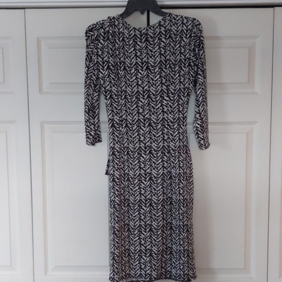 Black & White faux wrap dress size small - Picture 4 of 4